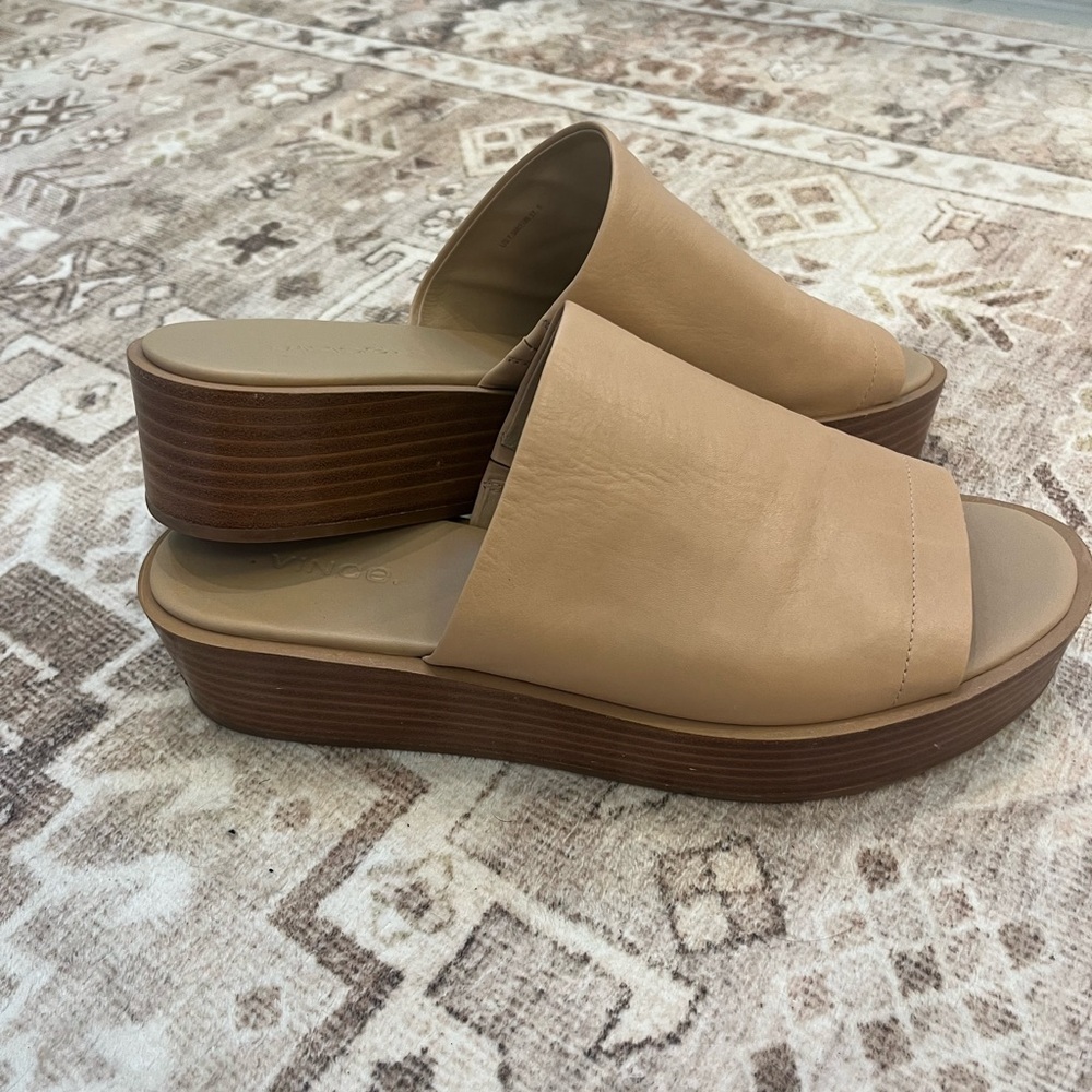 Women's Tan Slide Sandals